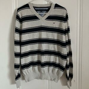 Tommy Hilfiger sweater